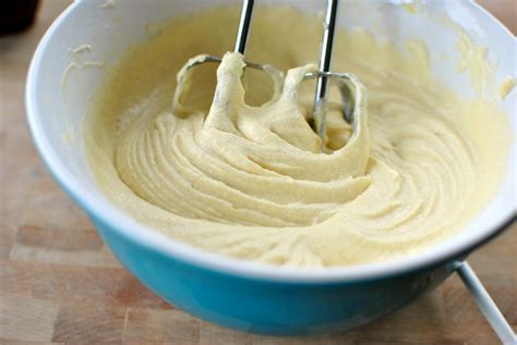 box cake mix without electric mixer|cake batter no mixer.